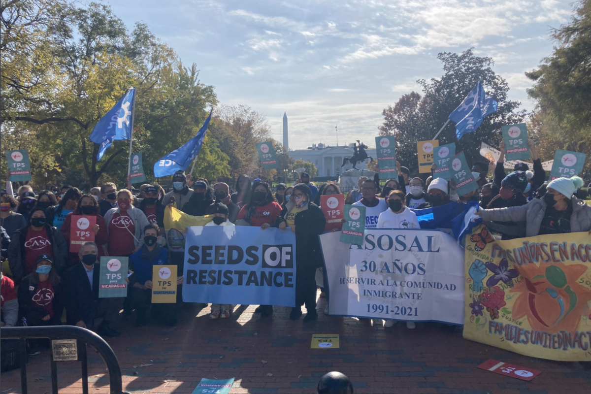 Rally for TPS for Central America Takes Place Outside the White House
